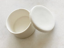 Load image into Gallery viewer, Personalised White Ceramic Trinket Box